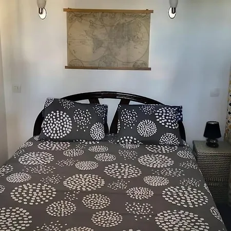 Joli Traversant Apartment *